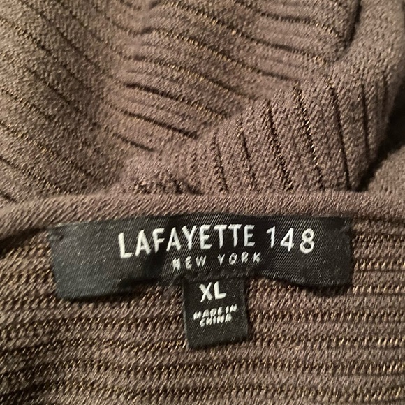 Lafayette 148 semi sheer olive green relaxed fit viscose shirt. Size XL - Picture 4 of 5